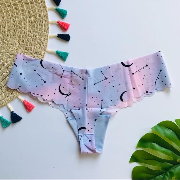 Victoria's Secret PINK Scallop No Show Thong Panty Pink Cloudy Constellation - Picture 4 of 4